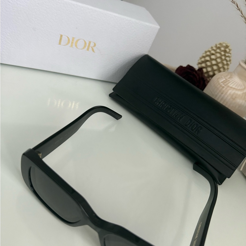 Dior Black Rectangular Sunglasses - Picture 5 of 5
